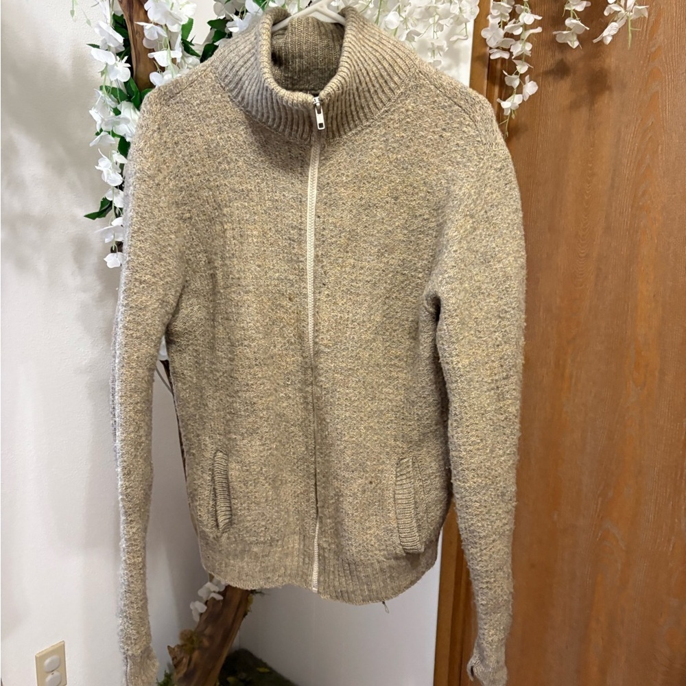 L.L. Bean Vintage Heathered Tan Zip Up Sweater- 100% Virgin Wool 🧵
